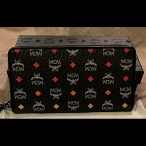 MCM 🔥🔥On Sale 🔥🔥Black Multicolors sky optics